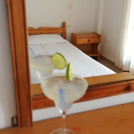 Captains Hotel
