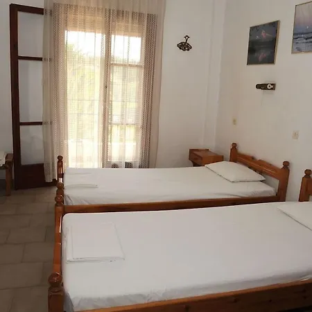 Captains Hotel Agios Petros (Corfu)