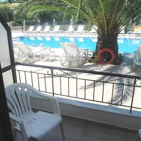Captains Hotel